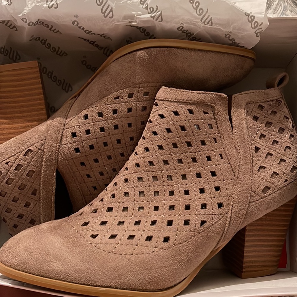 Womens booties - Picture 4 of 6